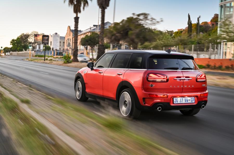  Mini Cooper S Clubman (F54) 2019 года  (ZA) (фото 22 из 26)